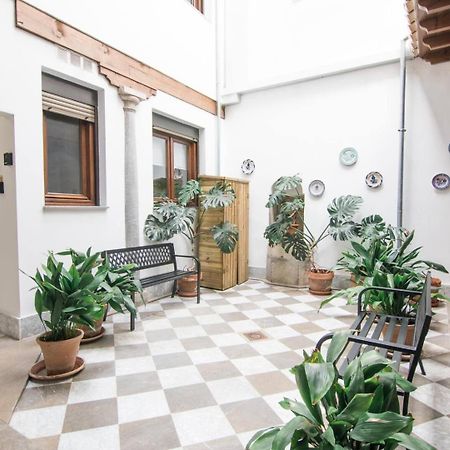 Tuguest Gracia Apartments Granada Luaran gambar