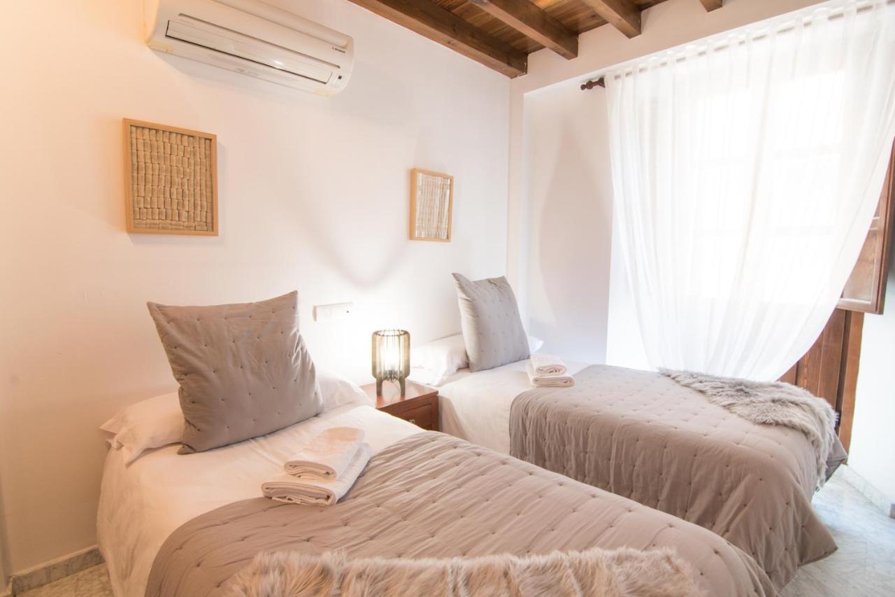 Tuguest Gracia Apartments Granada Luaran gambar