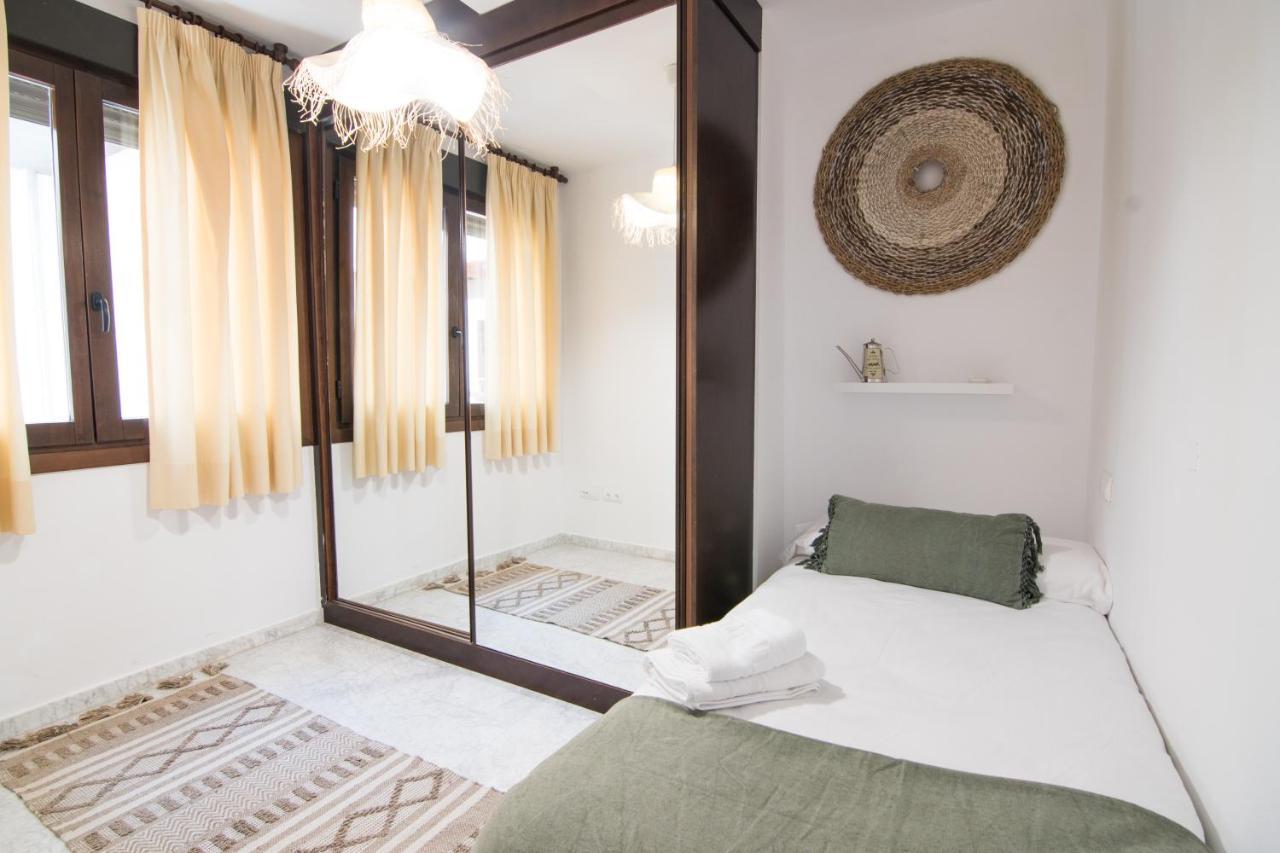 Tuguest Gracia Apartments Granada Luaran gambar