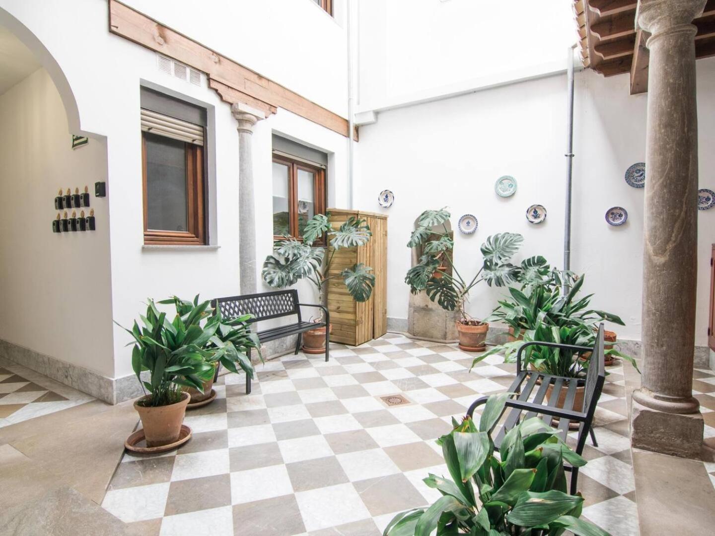 Tuguest Gracia Apartments Granada Luaran gambar